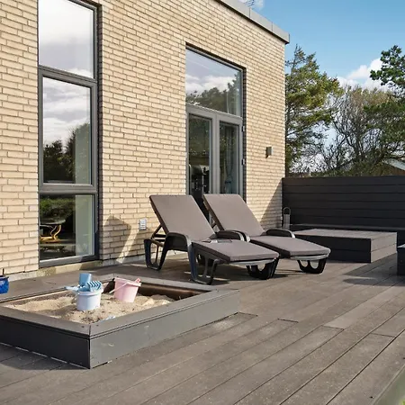 Gorgeous In With Wifi *